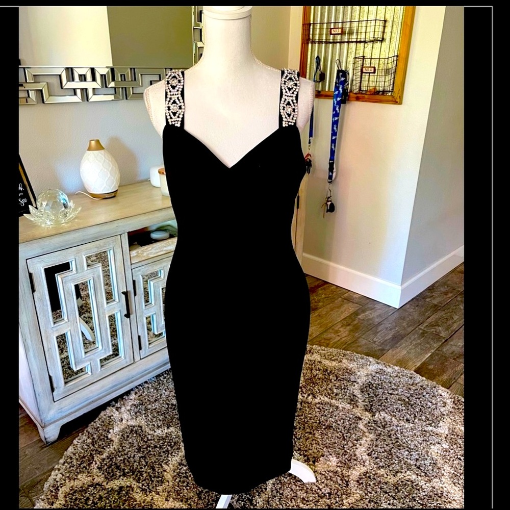 Ted Baker Mally beautiful dress new has stretch